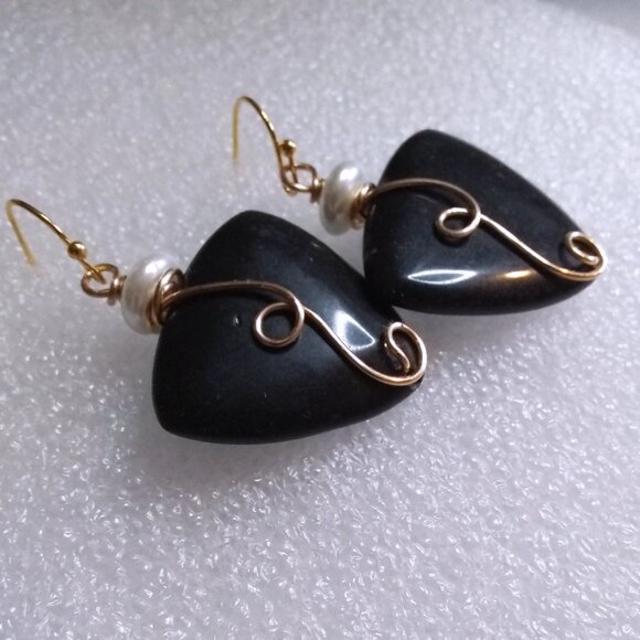 Ostentatious Statement Earrings: Black Jasper & Pearls - Handmade & Unique! - Picture 5 of 10